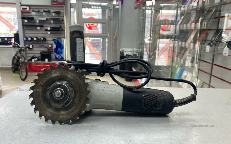 Углошлифовальная машина Ресанта УШМ-125/900