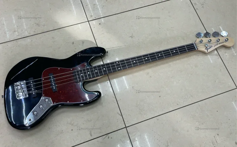 Бас Гитара Fender Jazz Bas (с усилителем)