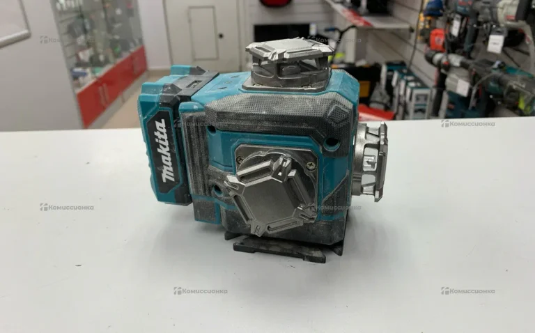 Лазерный уровень 4D зел max makita