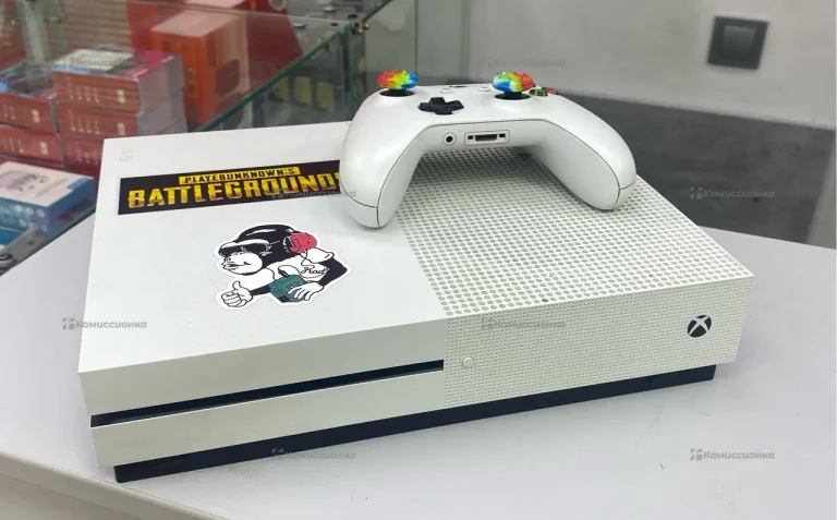 Приставка Xbox One S 1 TB