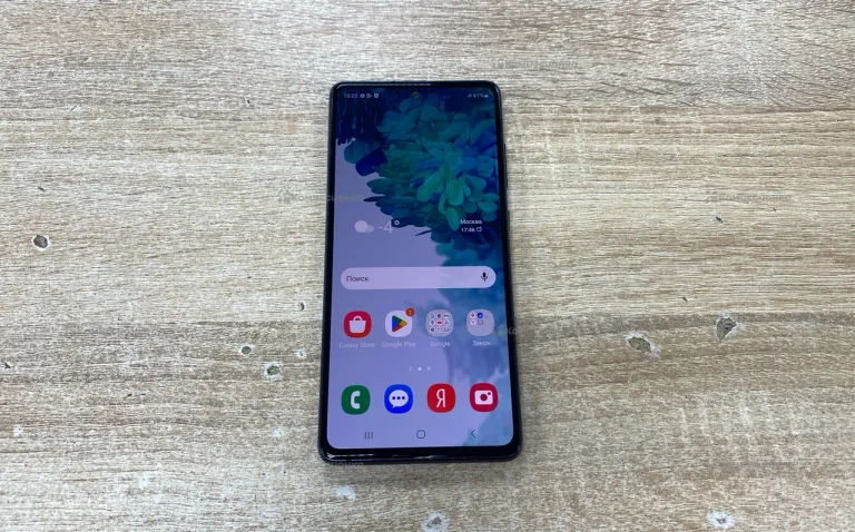 Samsung Galaxy S20 FE 6/128 ГБ