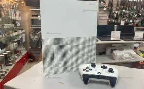 Купить Игровая приставка Xbox One S 500Gb б/у , в Санкт-Петербург Цена:9900рублей