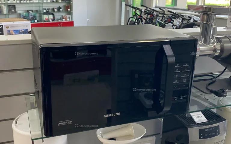 Микроволновая печь  Samsung MS23K3513AK