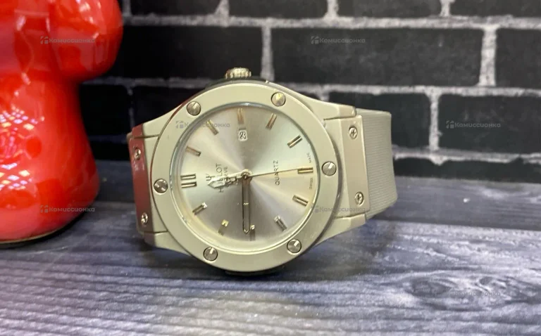 Наручные часы Hublot Geneve Quartz