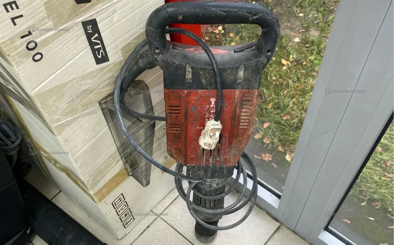 Отбойный молоток Hilti TE-905 AVR