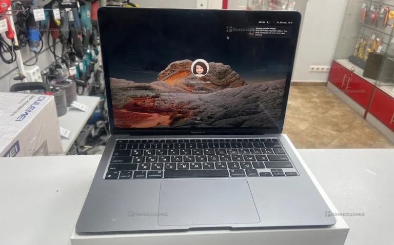 Ноутбук  MacBook Air (M1, 2020)