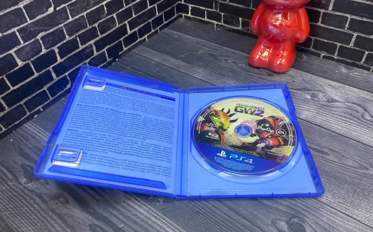 PS4 Дисk plants vs zombies GW2