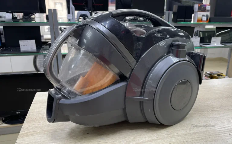 Пылесос  lg kompressor
