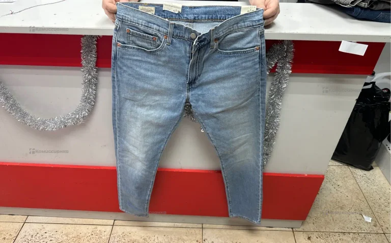 Джинсы Levi’s 28833-1418 31x32