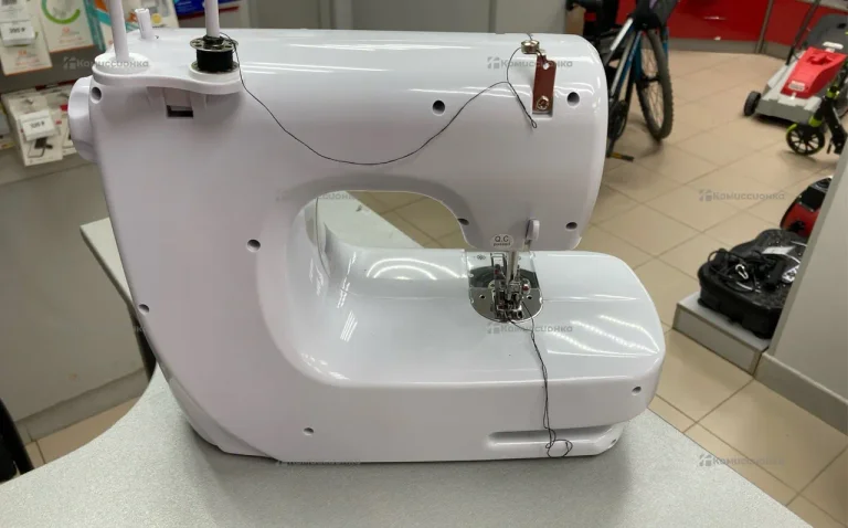 Швейная машина  VLK NAPOLI 2500