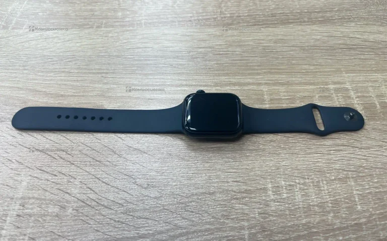 Часы Apple Watch series 8