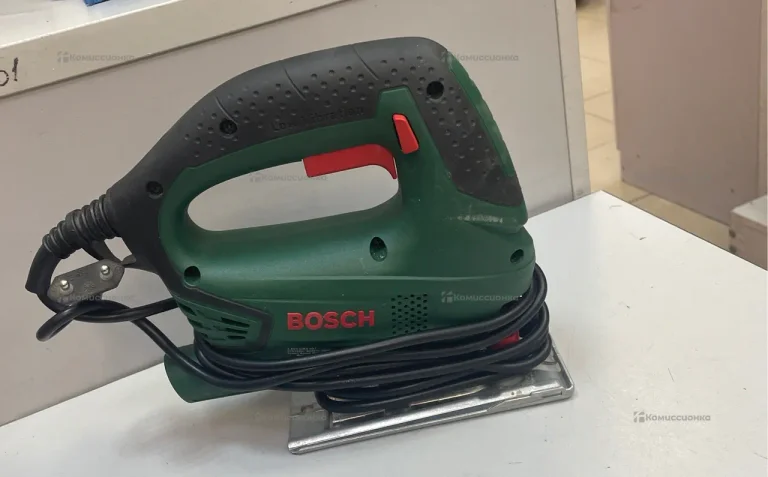 Лобзик Bosch PST 700 E
