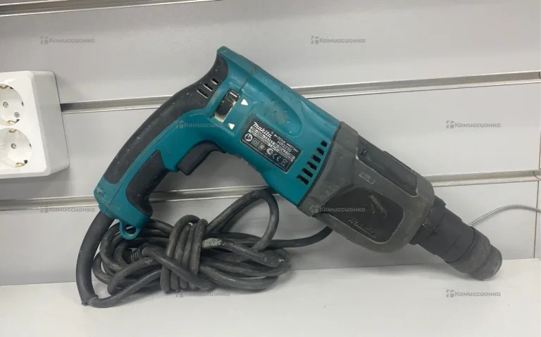 Перфоратор Makita HR 2230