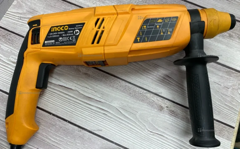 Перфоратор INGCO RGH9018