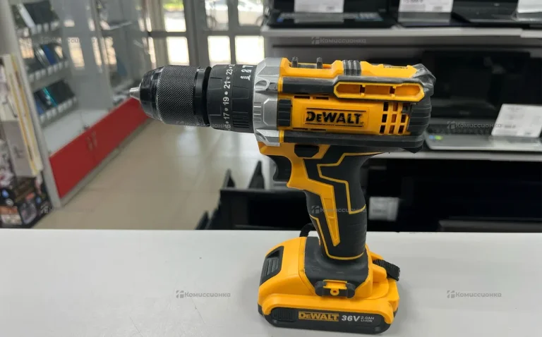 Шуруповерт Dewalt реплика