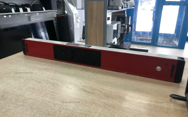 уровень Milwaukee redstick