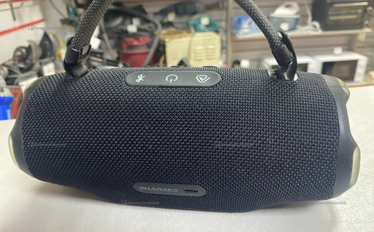 Портативная колонка JBL Charge 6