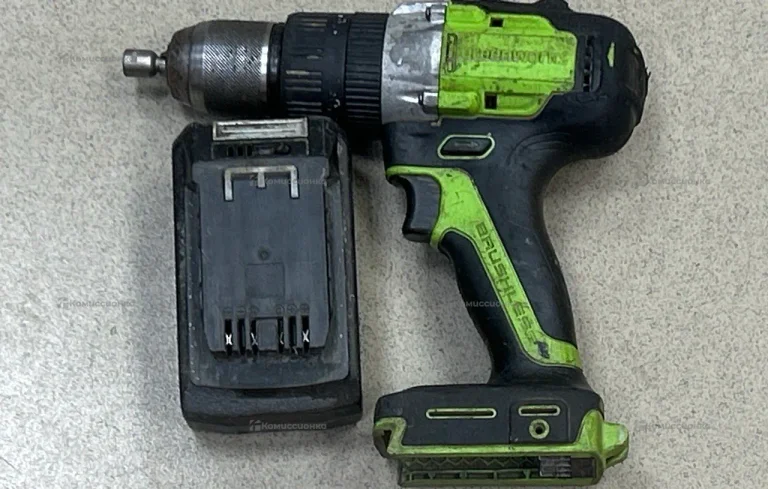 Шуруповерт Greenworks