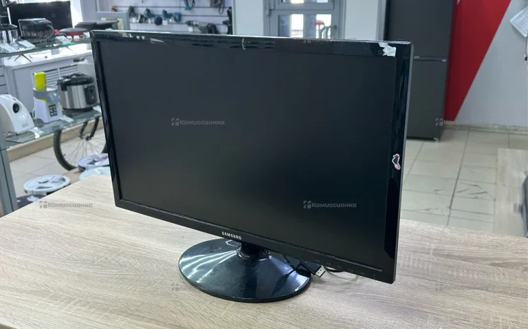 Монитор Samsung LS24D300HSI