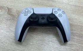 Купить Sony джойстик ps5 б/у , в Екатеринбург Цена:3990рублей