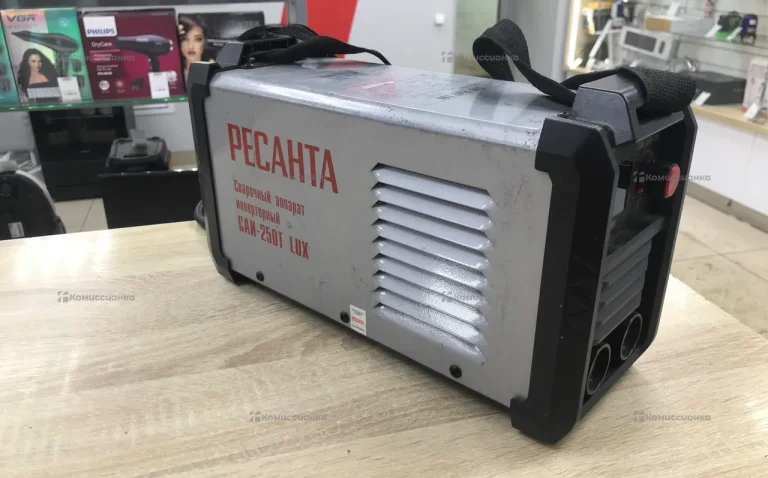 Сварочный аппарат инверторного типа РЕСАНТА САИ 250