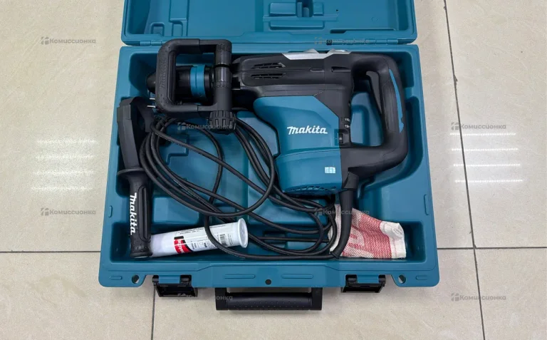 Перфоратор Makita HR4003C