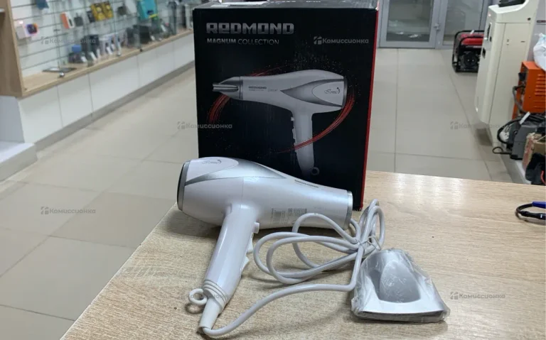 Фен Redmond RF-539