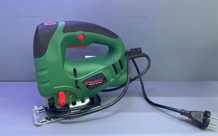 Лобзик Hammеr LZK 700a