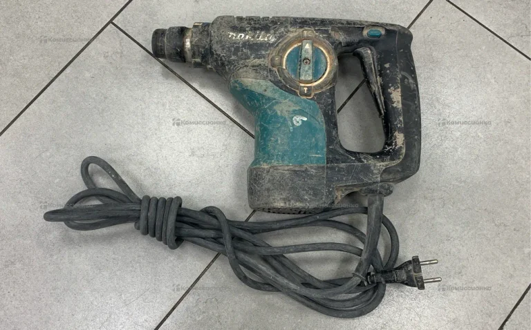 Перфоратор makita HR2810