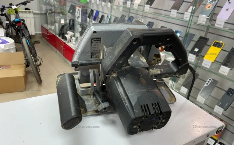 Циркулярная пила Rebir RZ 2-70-2