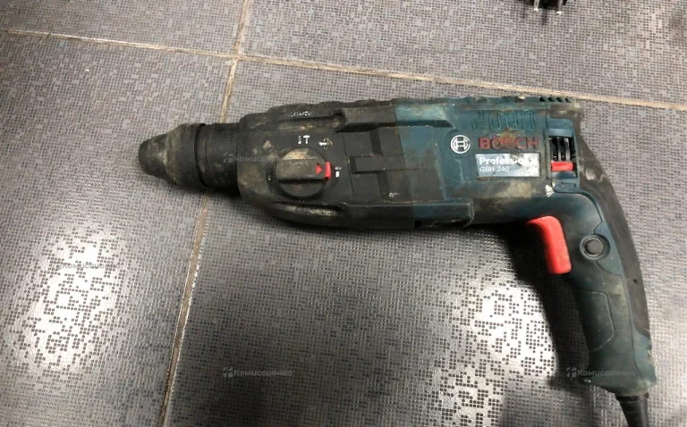 Перфоратор Bosch GBH 240