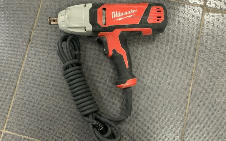 Гайковерт Milwaukee IPWE 520 R