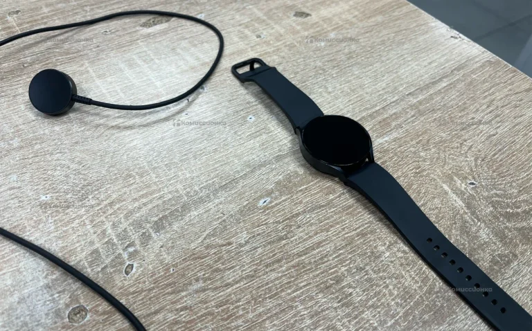 Часы  Samsung Galaxy Watch 6 44mm