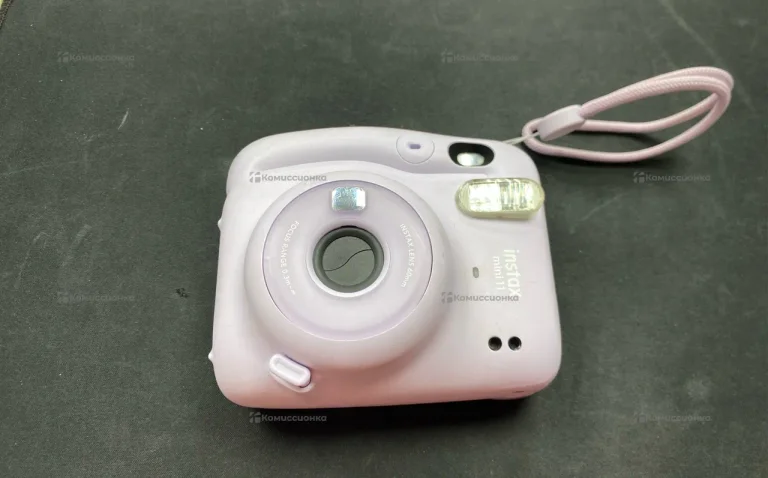 Фотоаппарат  Instax mini 11