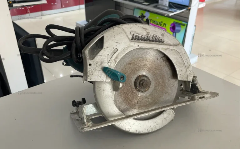 Циркулярная пила Makita HS7601