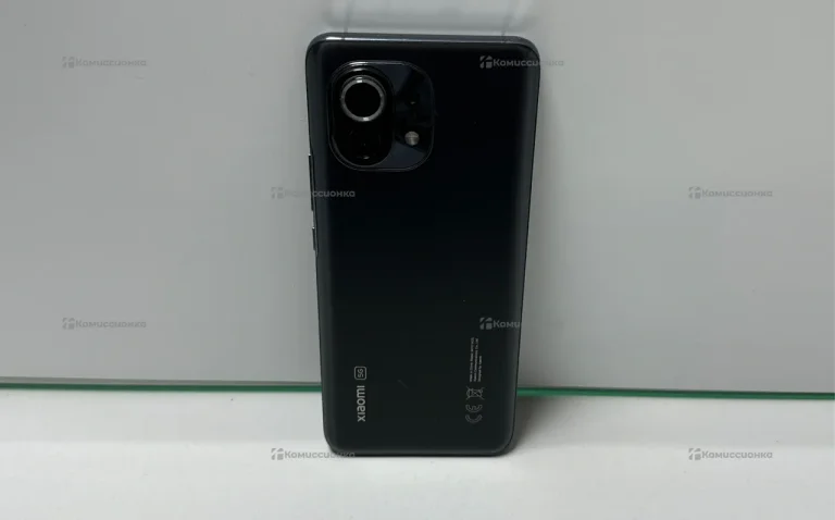 Xiaomi Mi 11 8/256 ГБ