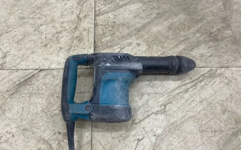 Отбойный молоток makita HM0871C