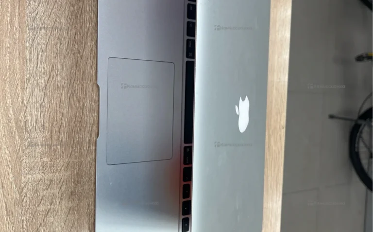 Ноутбук  MacBook Air 13