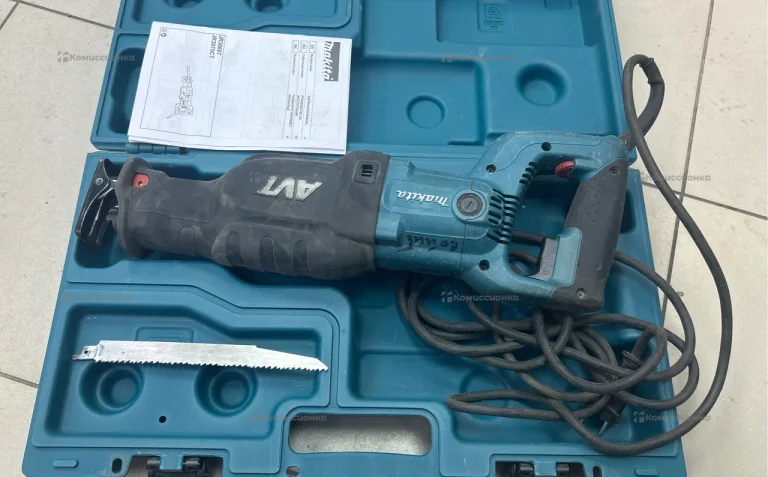 Электропила Makita JR 3070 CT