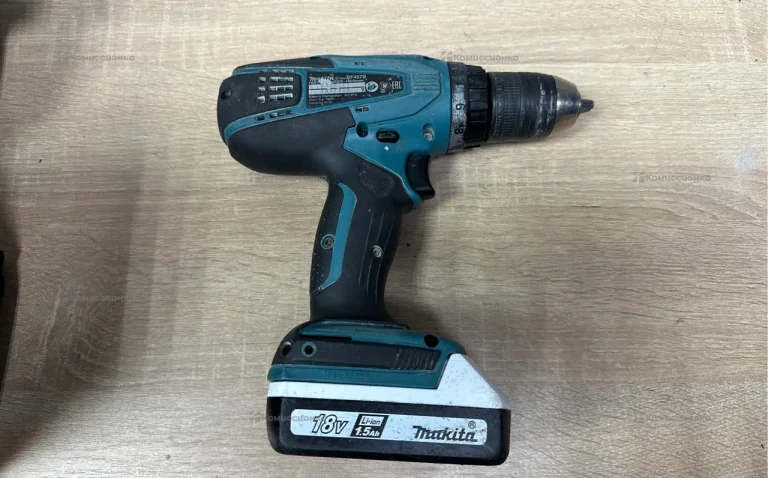 дрель шуруповёрт Makita DF457D