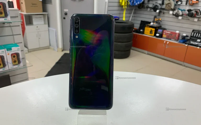 Samsung Galaxy A70 6/128 ГБ
