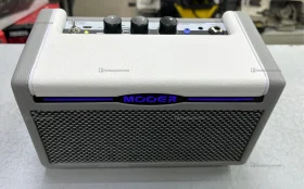Купить Комбоусилитель гитарный MOOER SD10i б/у , в Санкт-Петербург Цена:6900рублей