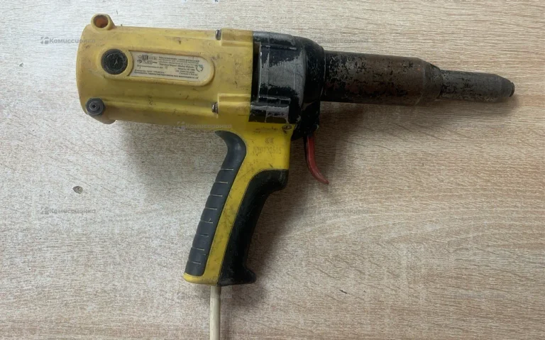 Заклепочник Absolut SK1006