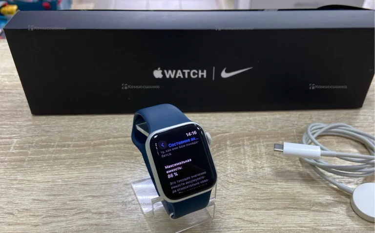Часы Apple Watch SE 40mm