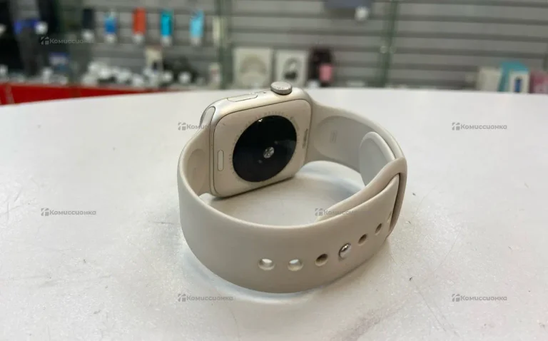 Apple Watch SE (2-го поколения)