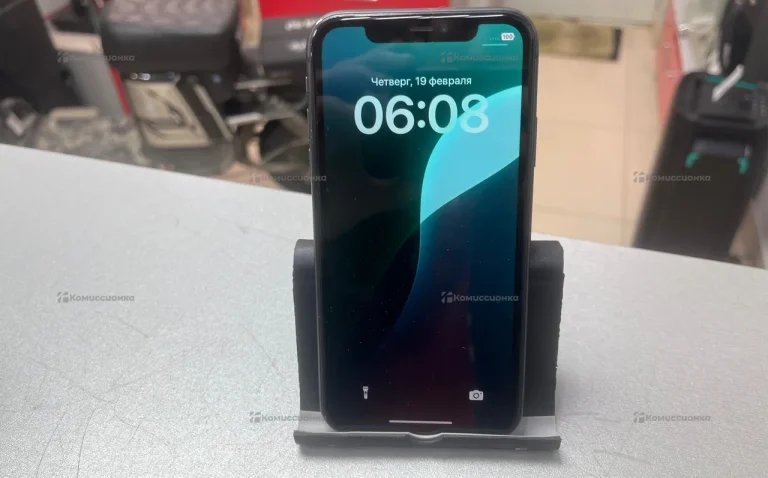 Apple iPhone 11 4/64 ГБ