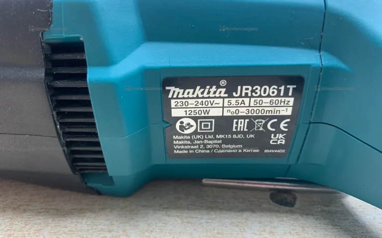 Электропила Makita JR3061T
