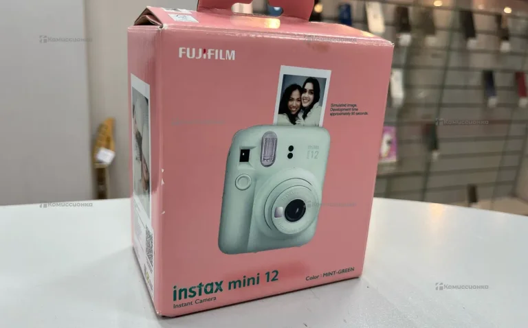Фотоаппарат instax mini 12