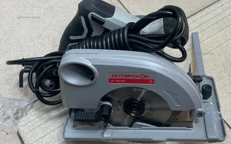 Циркулярная пила Интерскол ДП-140/800