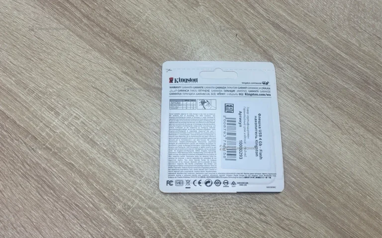 Flash 4 GB